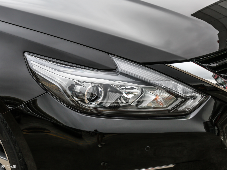 2016[  2.5L XV-VIPŞ