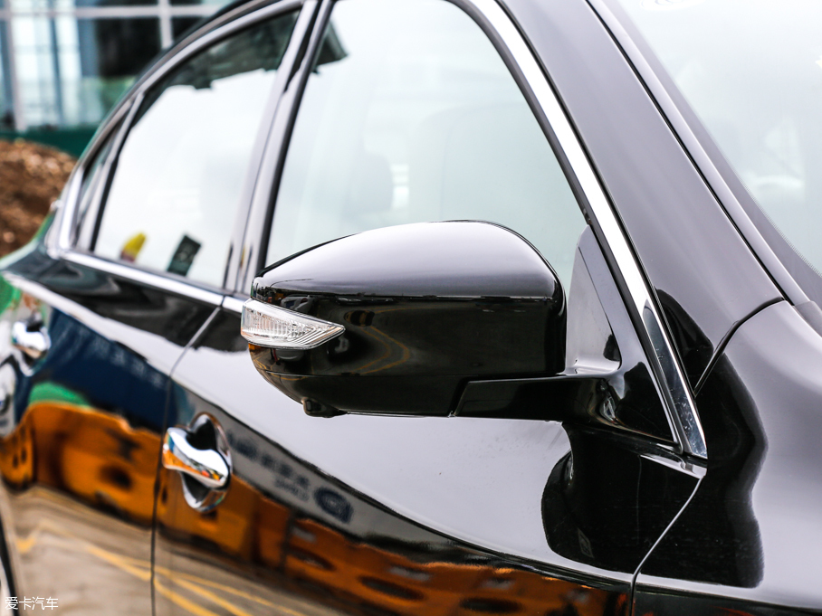 2016[  2.5L XV-VIPŞ