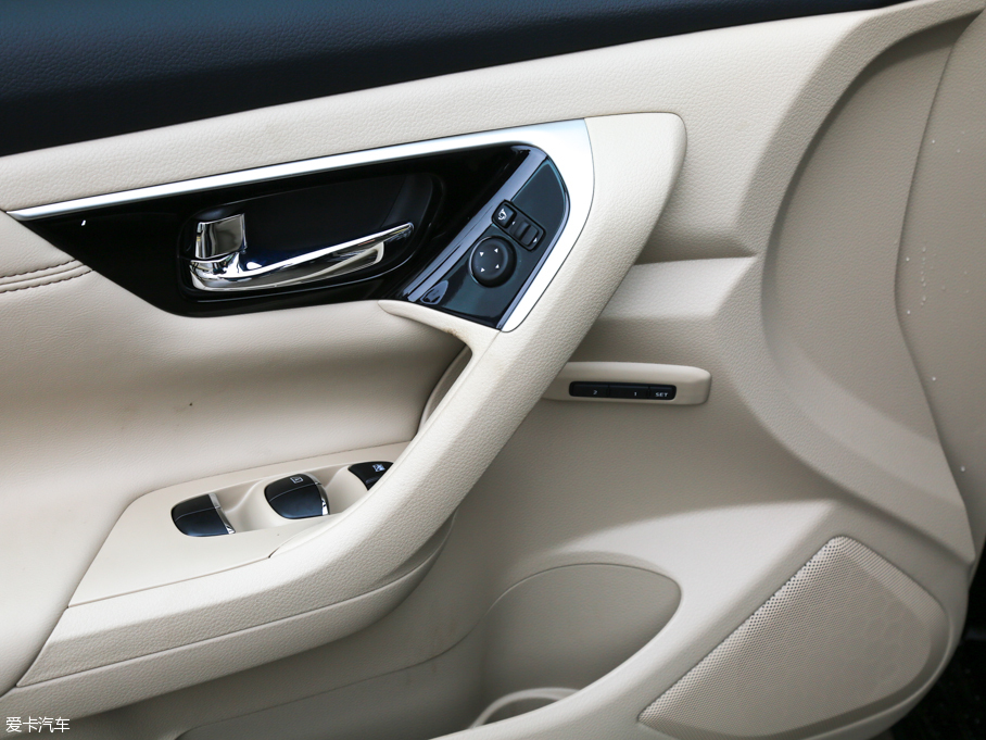 2016[  2.5L XV-VIPŞ