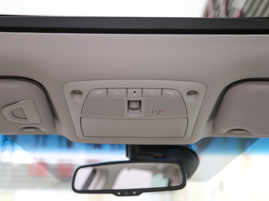 2016[  2.5L XV-VIPŞ