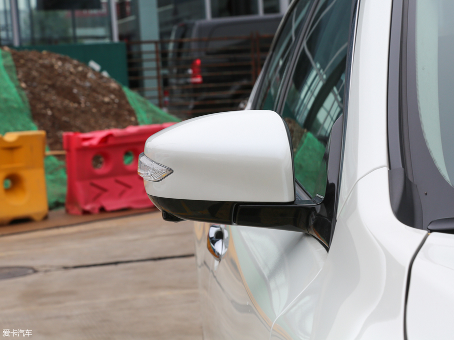 2016[ 2.5L XL Upper NAVI-Tech