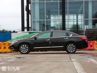 東風日產2016款天籟