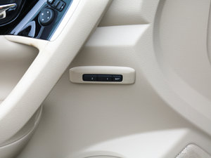 2016 2.5L XV-VIPŞ g