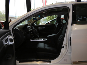 2016 2.5L XV  ǰſg