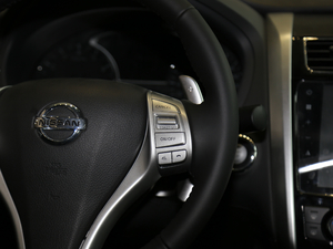 2016 2.5L XV  п؅^