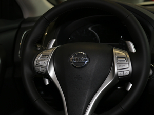 2016 2.5L XV  п؅^