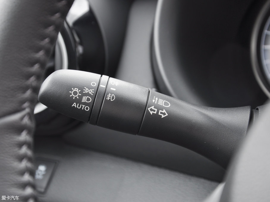 2017ſ 1.5L XV TOP CVTI(lng)