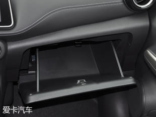 東風日產2017款勁客