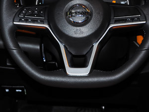 20171.5L XV TOP CVTI п؅^