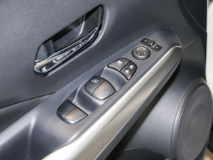 20171.5L XV CVTа {܇ƅ^	