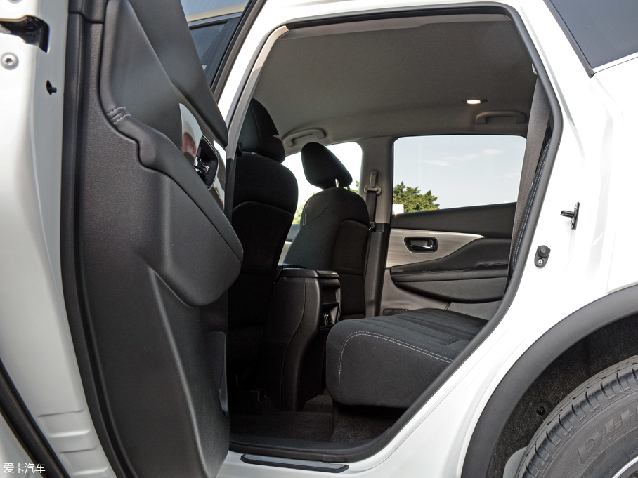 2017����m 2.5L XE ��Ӣ��