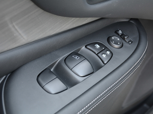 20172.5L XE Ӣ {܇ƅ^(q)	