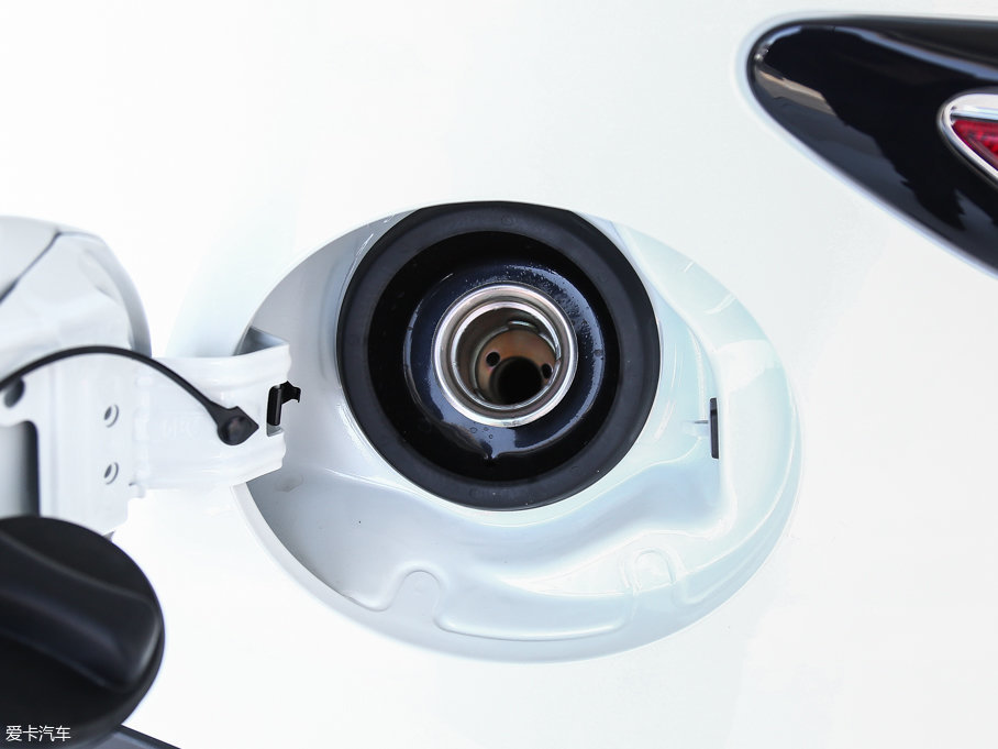 2017����mHEV 2.5L S/C HEV XE HEV���(q��) ���а�