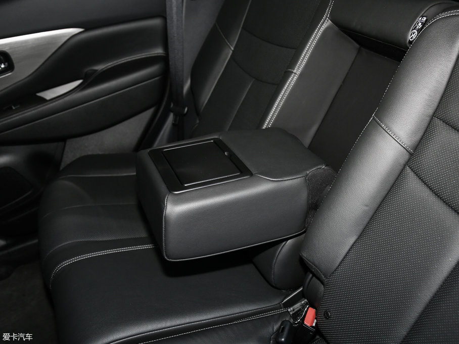 2017mHEV 2.5L S/C HEV XE HEV(q) а