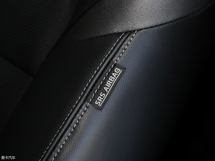 2017mHEV 2.5L S/C HEV XE HEV а