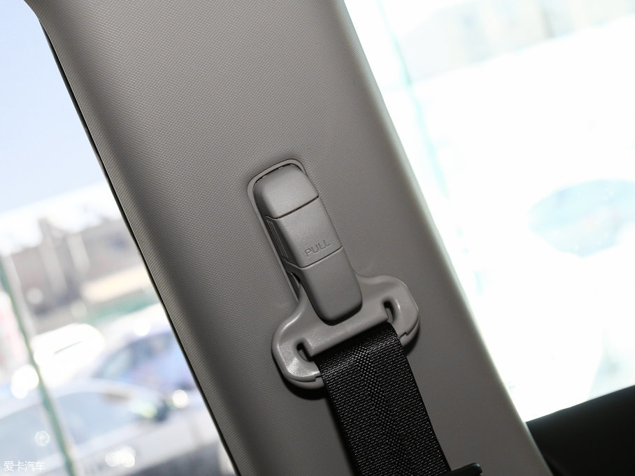 2017mHEV 2.5L S/C HEV XE HEV а