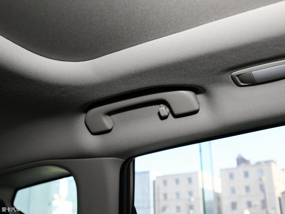 2017mHEV 2.5L S/C HEV XE HEV а