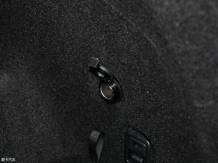 2017mHEV 2.5L S/C HEV XE HEV(q) а