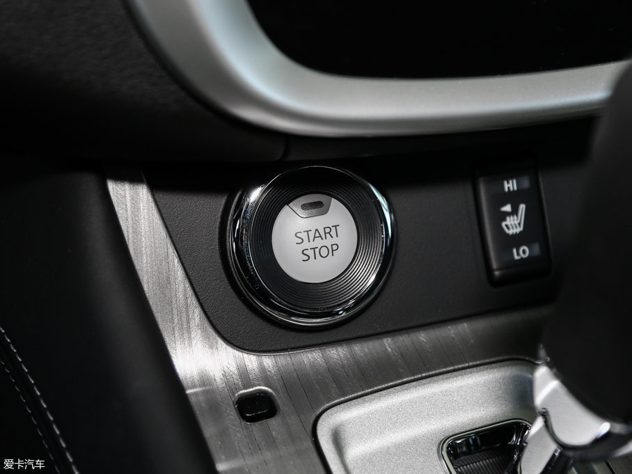 2017mHEV 2.5L S/C HEV XE HEV а