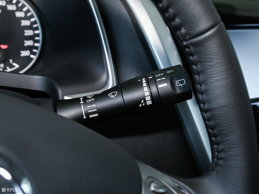 2017mHEV 2.5L S/C HEV XE HEV(q) а