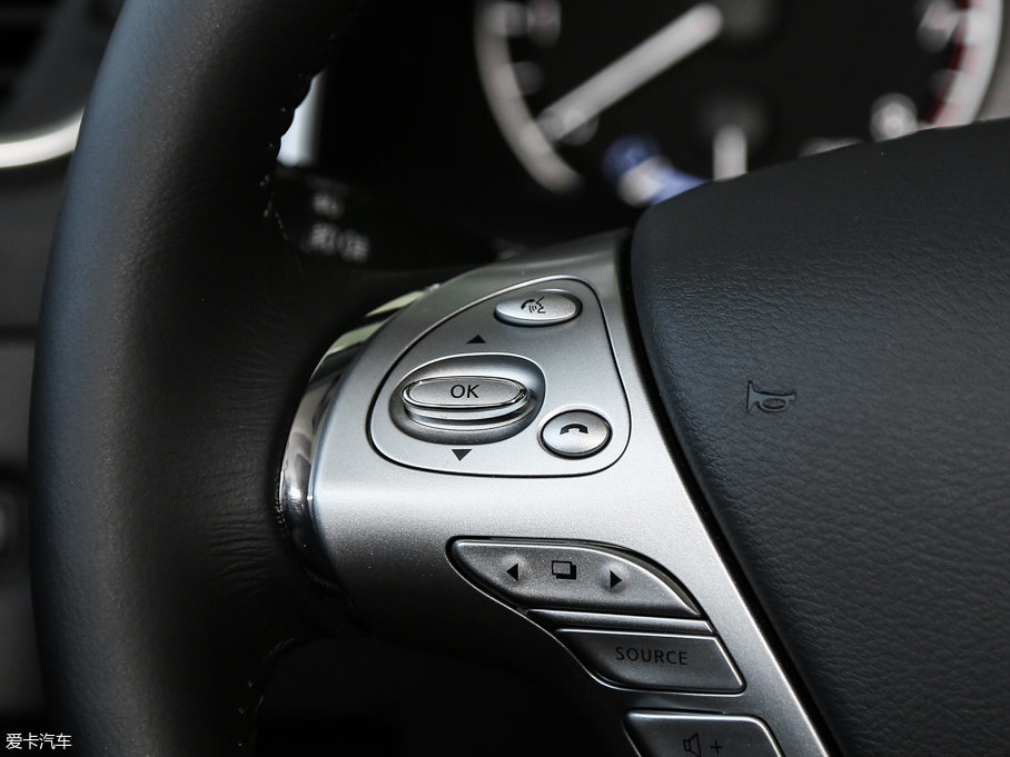 2017mHEV 2.5L S/C HEV XE HEV(q) а