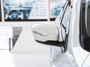 20172.5L S/C HEV XE HEV а ^