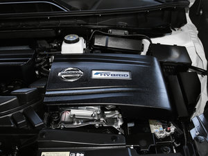 20172.5L S/C HEV XE HEV а 