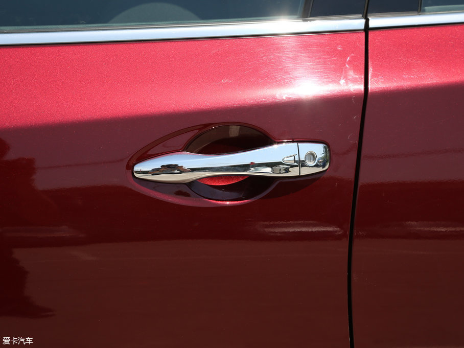 2017[ 2.0L XL Upperа