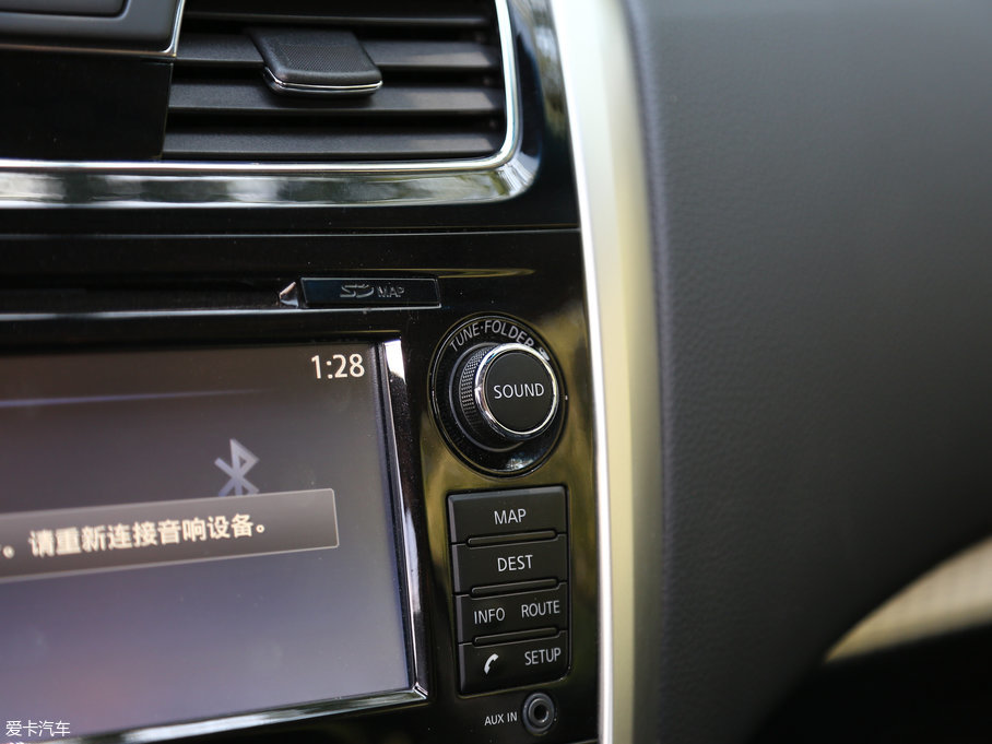 2017[ 2.0L XL Upperа