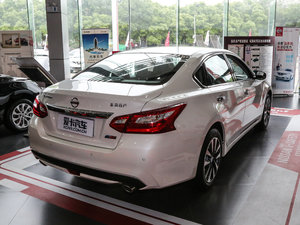 20172.0L XL Upperа w^