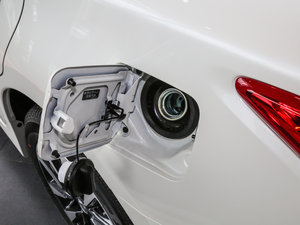 20172.0L XL Upperа w