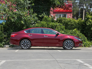 20172.0L XL Upperа w^