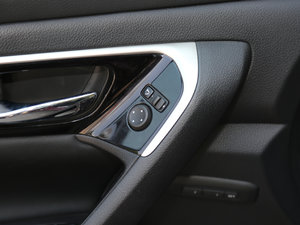 20172.0L XL Upperа g