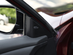 20172.0L XL Upperа g