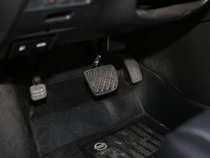 20172.0L XL Upperа g