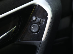 20172.0L XL Upperа g