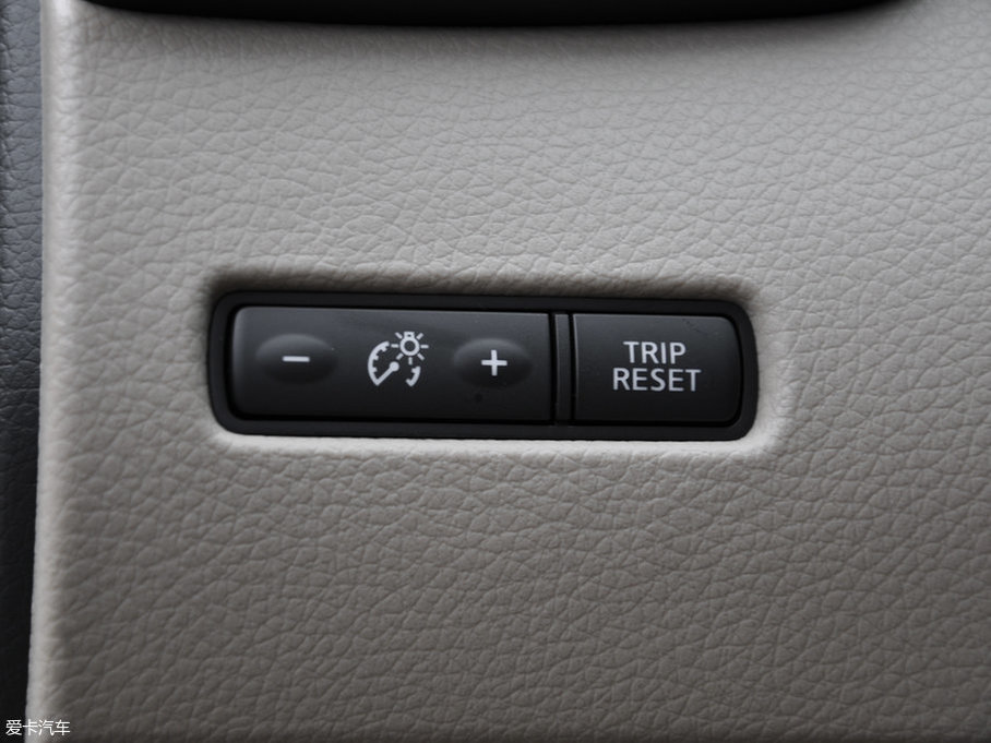 2017E 2.5L CVT(q)I(lng)Ȱ 