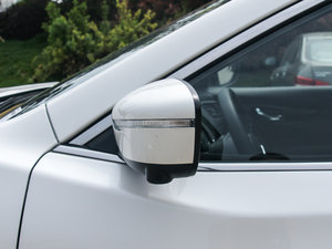 20172.0L CVT(q)m  (x)(ji)^