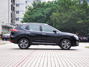 2017款2.5L CVT四驱领先版  整体外观