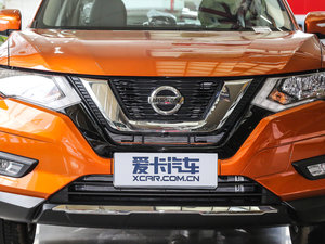 2017款2.0L CVT两驱智享版  中网