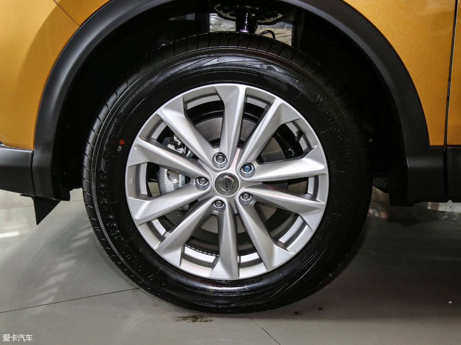 2017п 2.0L XL CVTӢ