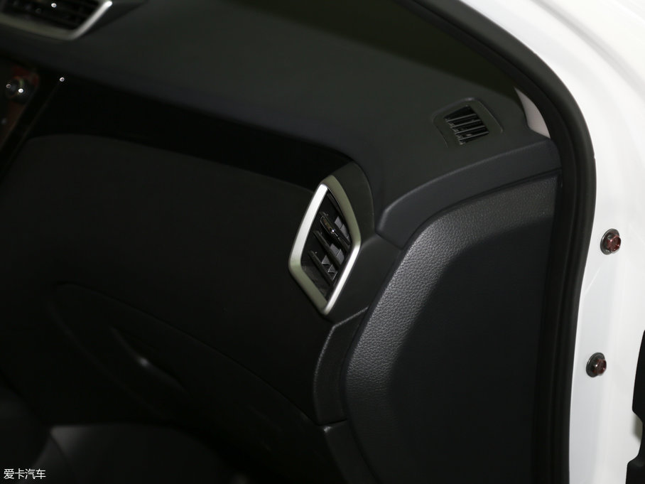 2017п 2.0L XL CVTӢ