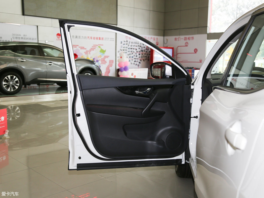 2017п 2.0L XL CVTӢ