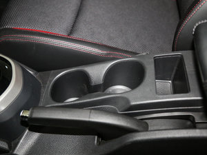 20172.0L XV CVT v܇Ƅ