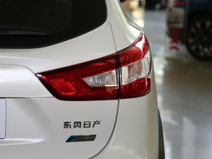 2017款2.0L XL CVT精英版 尾灯