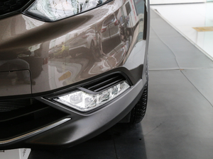 20172.0L XV Prem CVTA ^