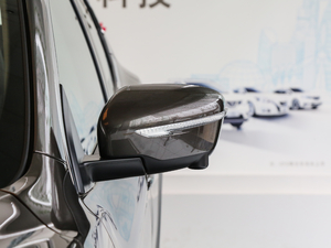 20172.0L XV Prem CVTA ^