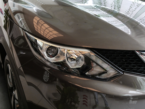 20172.0L XV Prem CVTA ^