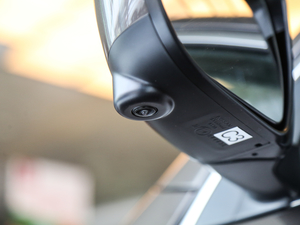 20172.0L XV Prem CVTA ^