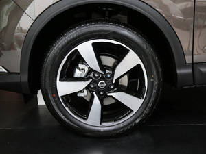 20172.0L XV Prem CVTA ^